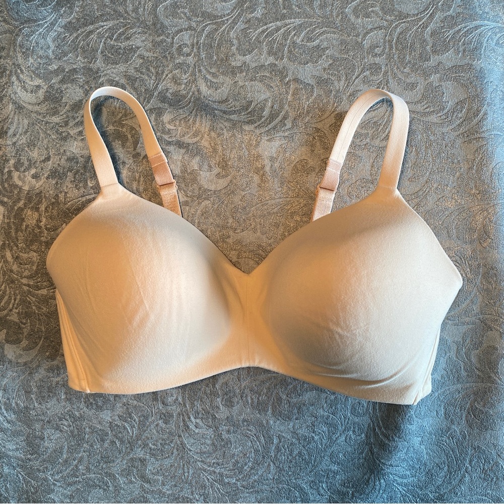 WACOAL 38D How Perfect Wirefree T-Shirt Bra Sand Nude Soft Cup Wireless 852189
